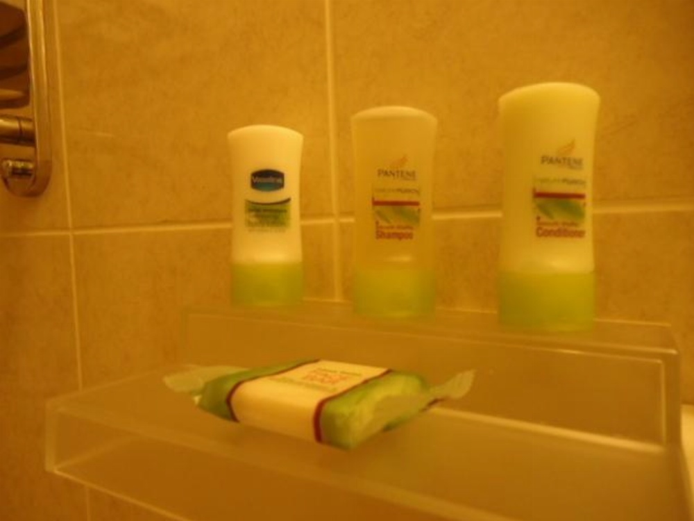 Room image 5